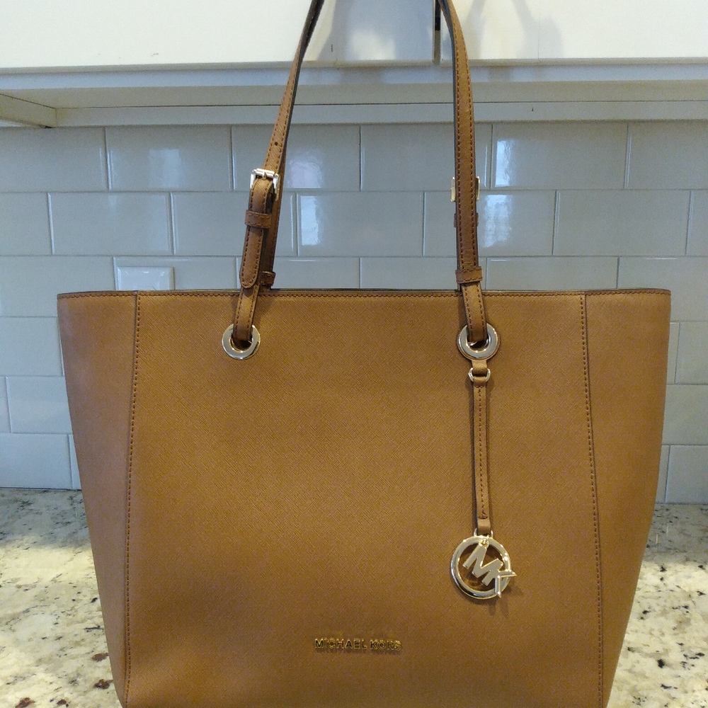 Mk purse - Picture 3 of 4
